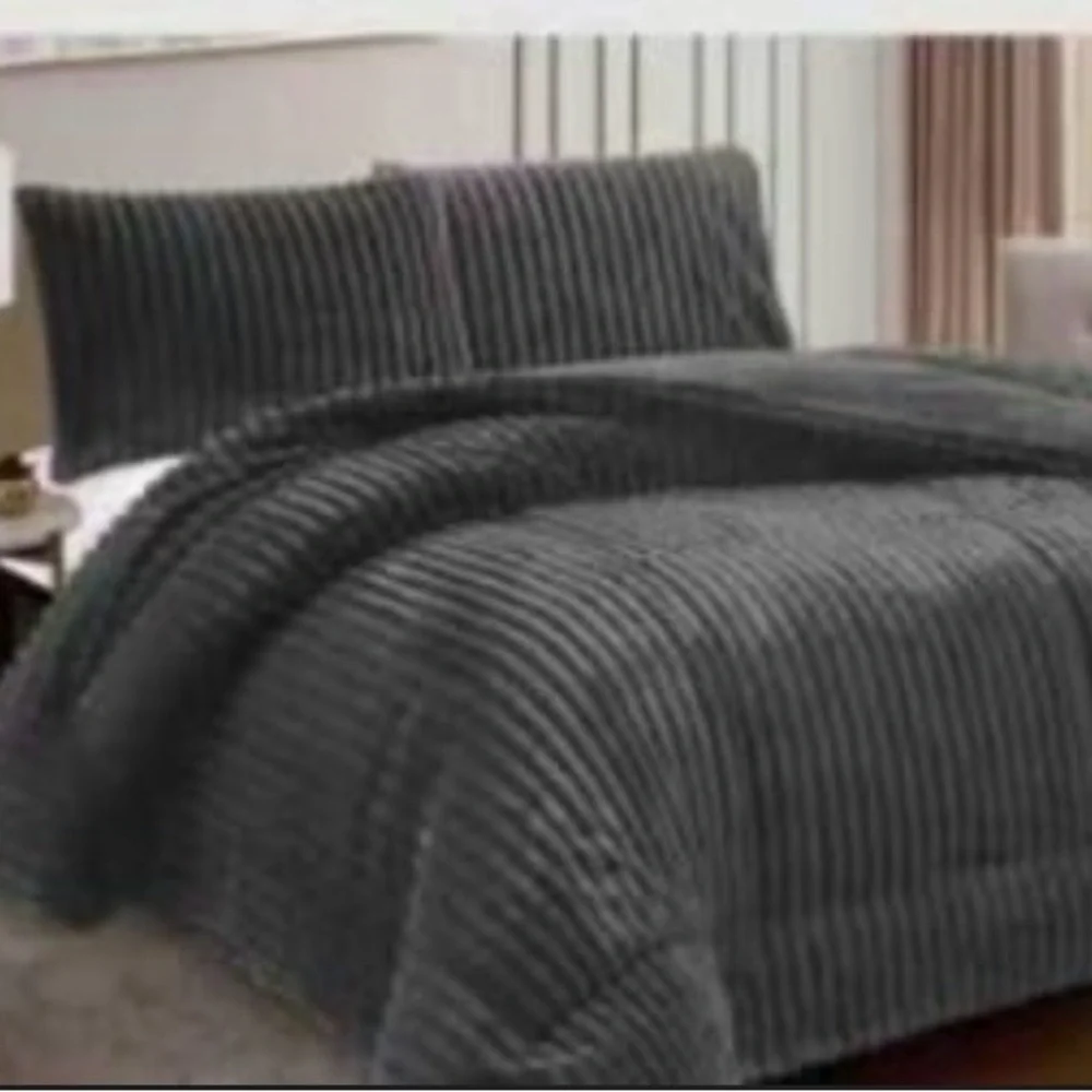 Elegant Charcoal Comforter Set